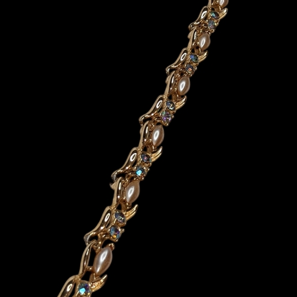 VTG Gold Plated Faux Pearl & Aurora Rhinestones Necklace by B.S.K. Stamped - Picture 4 of 5